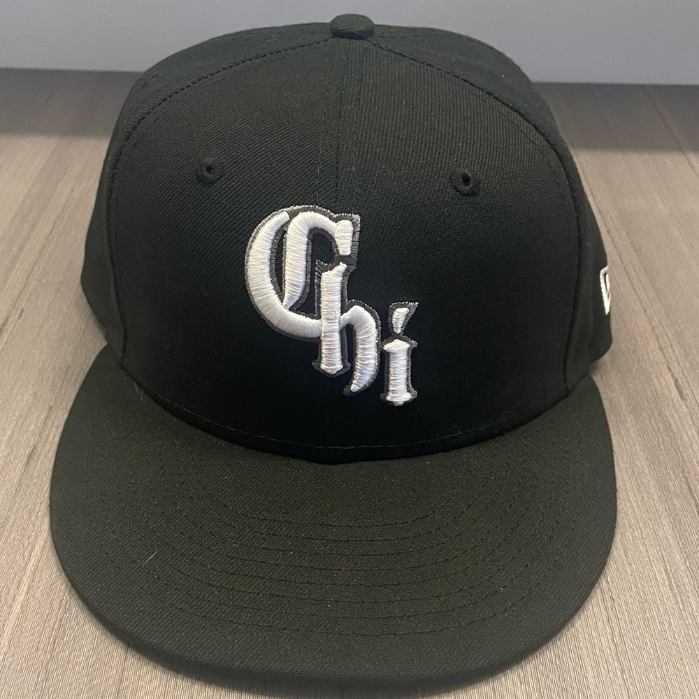 New Era Black and White Structured Hat with Embroidered Logo